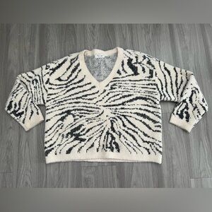 RD Style Zebra Animal Print Eyelash Knit Sweater Large Cream Black V Neck